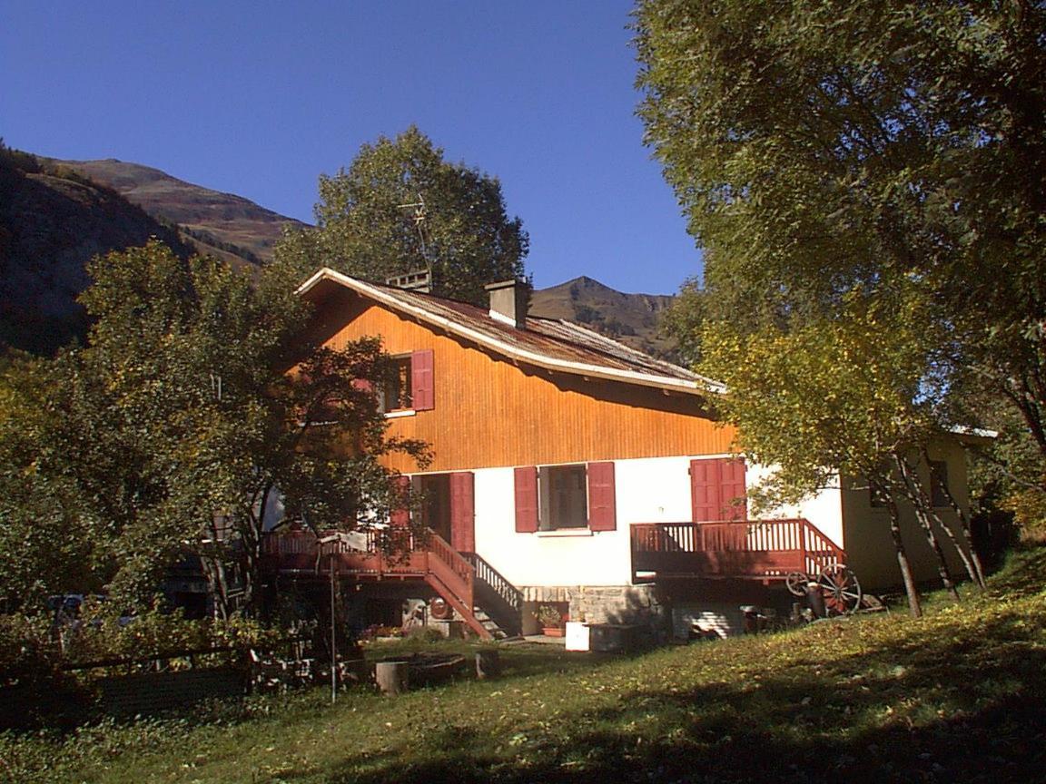 Appartement En Duplex Dans Un Chalet Typique วัลลัวร์ ภายนอก รูปภาพ